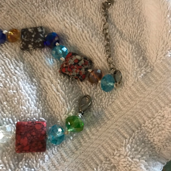 Multicolored stones with crystals necklace - Picture 3 of 4